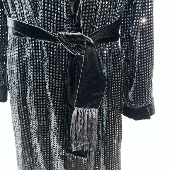 Velvet Robe Jacket - Picture 3 of 7